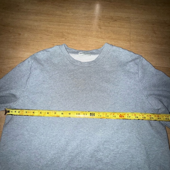 Balenciaga Men's Crewneck - Picture 5 of 6